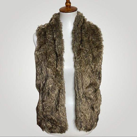 Sebby Jackets & Blazers - Sebby Faux Fur Vest with Pockets